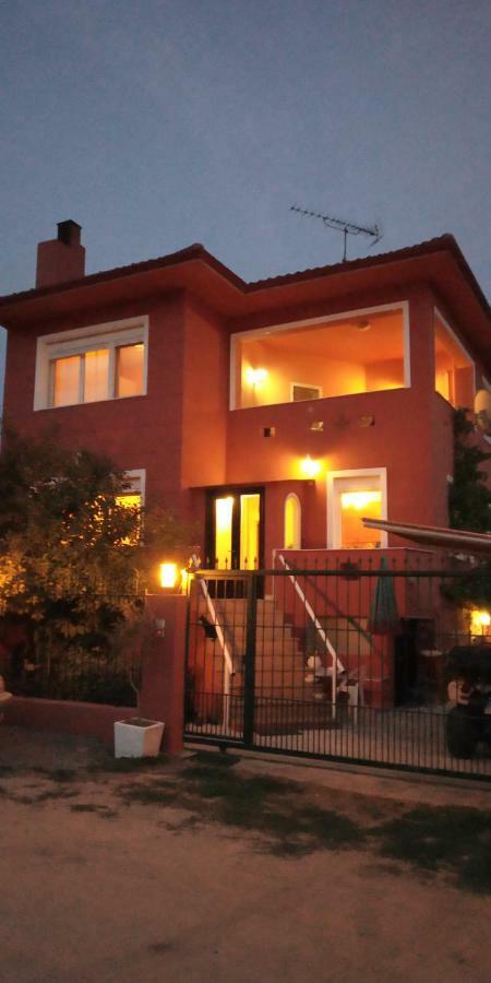 فيلا The House Dimitra Nea Fokaia المظهر الخارجي الصورة