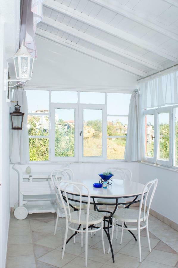 فيلا The House Dimitra Nea Fokaia المظهر الخارجي الصورة
